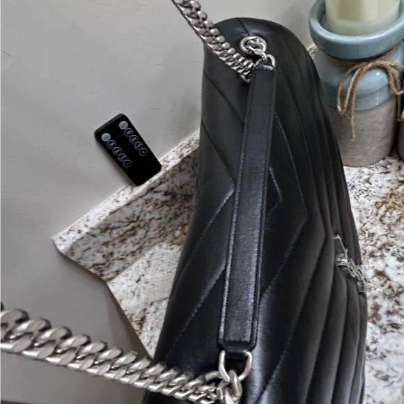 Yves Saint Laurent Black Quilted Lou Large Leather Chain And Leather StrappedBag - Picture 14 of 16